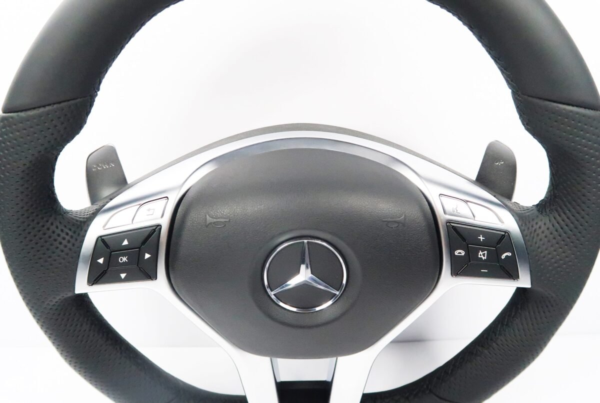 Used Mercedes-Benz C63 AMG / CLS / E63 / SLK Steering Wheel | 1724609903938 | A17286029029116 | #92 - Image 5
