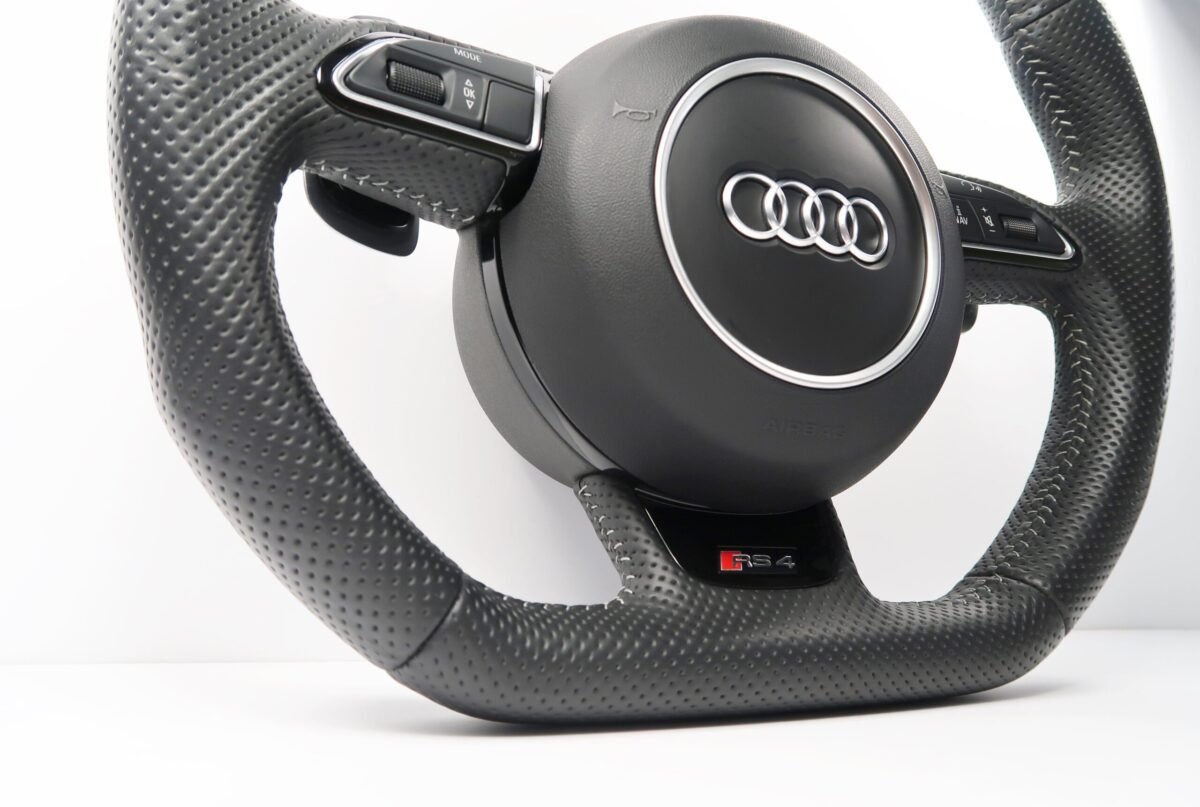 Used Audi RS4 Steering Wheel | 8K0419091AB | 8R0880201N | #136 - Image 7